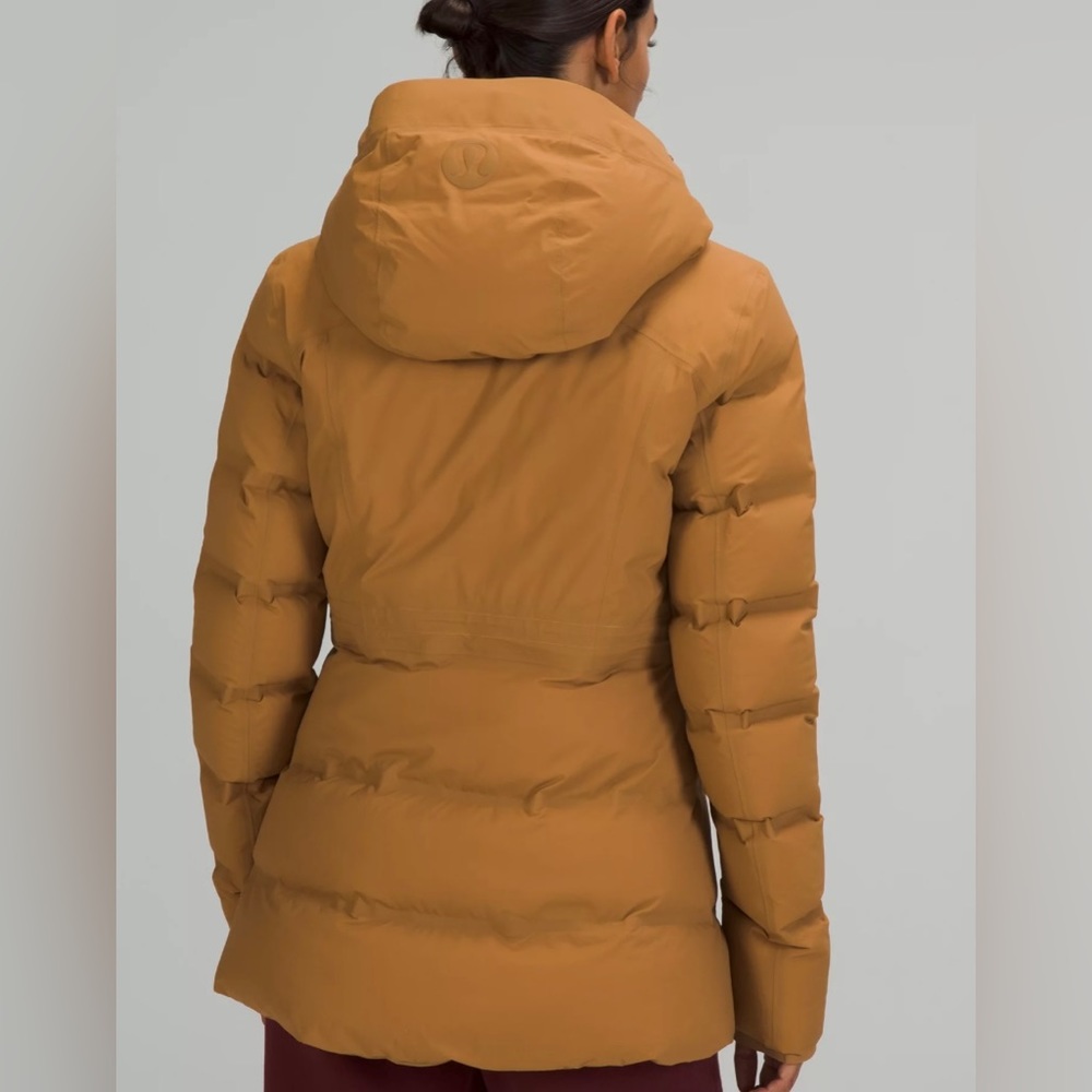 LuLuLemon StretchSeal Sleet Street Jacket Size12